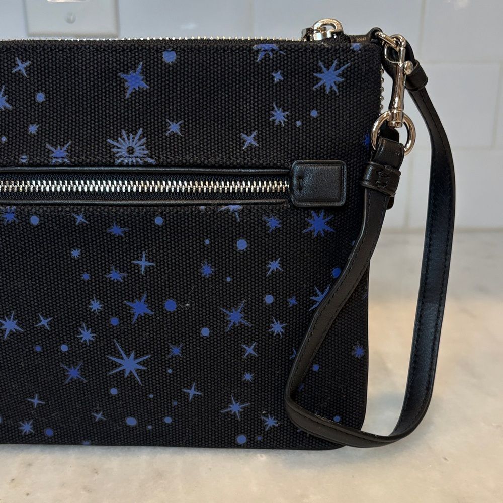 Coach x Star Wars Wristlet Wallet Purse Limited Edition Gallery Pouch - HTF - Picture 7 of 17
